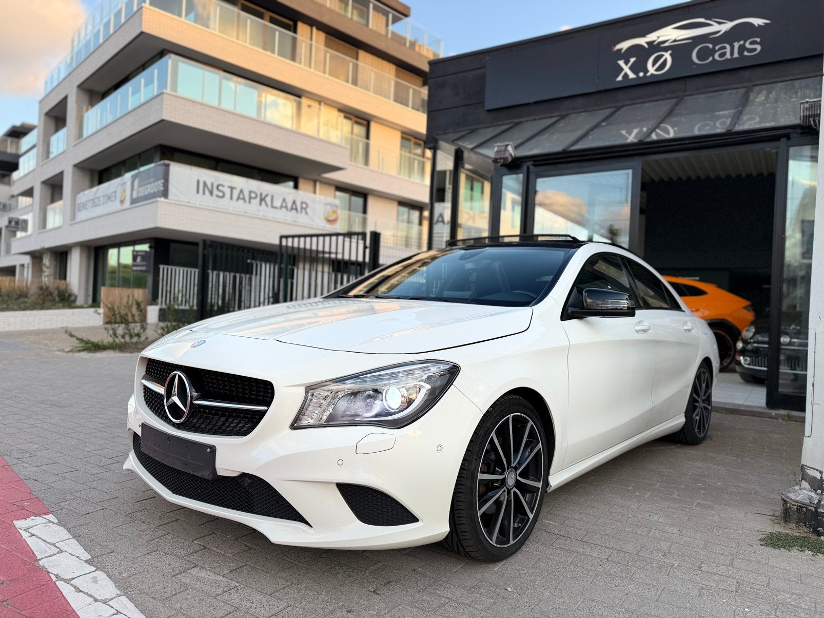 Mercedes cla 200d | Pano - Dak | Automaat | Euro6 | Garantie, Auto's, Mercedes-Benz, CLA, Leder en Stof, Wit, Bedrijf