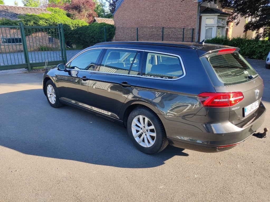 VW Passat Break 2017 - 1.6TDI - Carpass et CT vente, Autos, Volkswagen, Particulier, Passat, Attache-remorque, Diesel, Euro 6