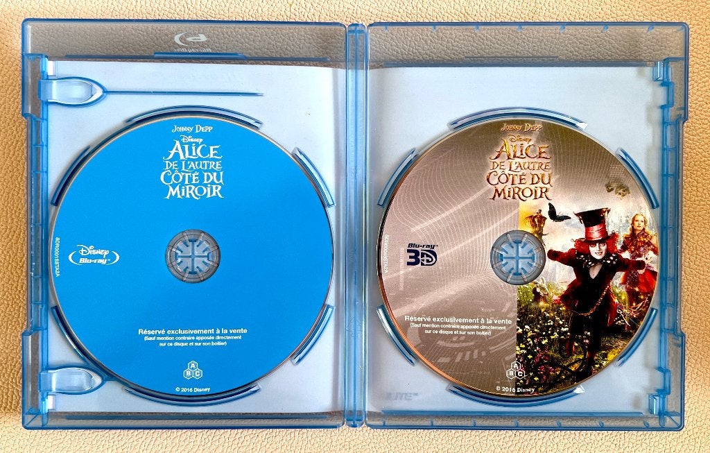 ALICE THROUGH THE LOOKING GLASS (3D + 2D) // Staat Als Nieuw, Cd's en Dvd's, Inclusief extra's, Film, Kinderen en Jeugd, Ophalen of Verzenden