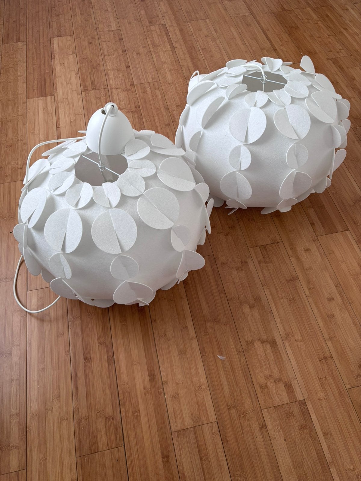 Suspension IKEA RAMSELE blanche 43 cm – Lot de 2, Ophalen, Zo goed als nieuw