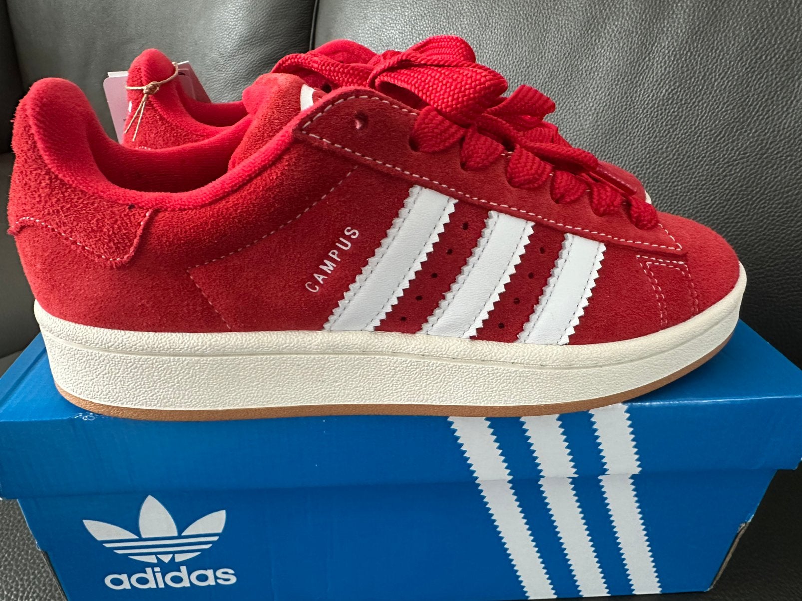 Adidas maat 39, Ophalen, Zo goed als nieuw