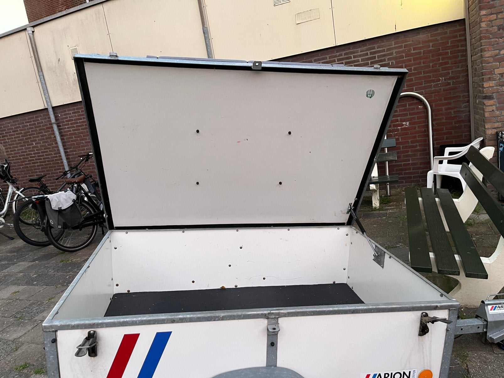 Aanhanger Arion ,Ideaal voor extra bagage, Enlèvement, Comme neuf