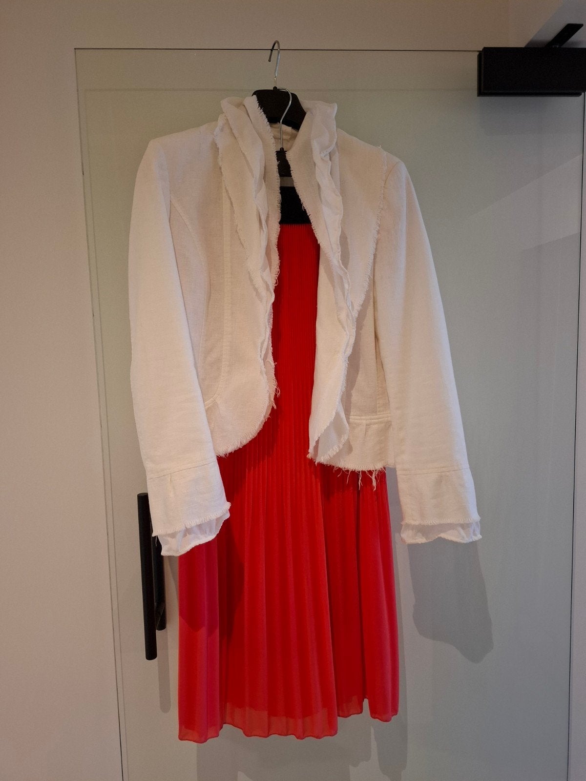Combinaison élégante de blazer et de jupe., Vêtements | Femmes, Taille 42/44 (L), Promiss, Comme neuf, Enlèvement
