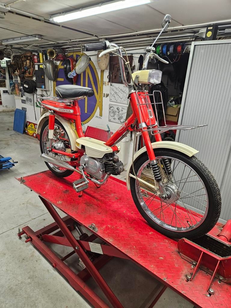 Honda Amigo,  Flandria SP837, Ophalen