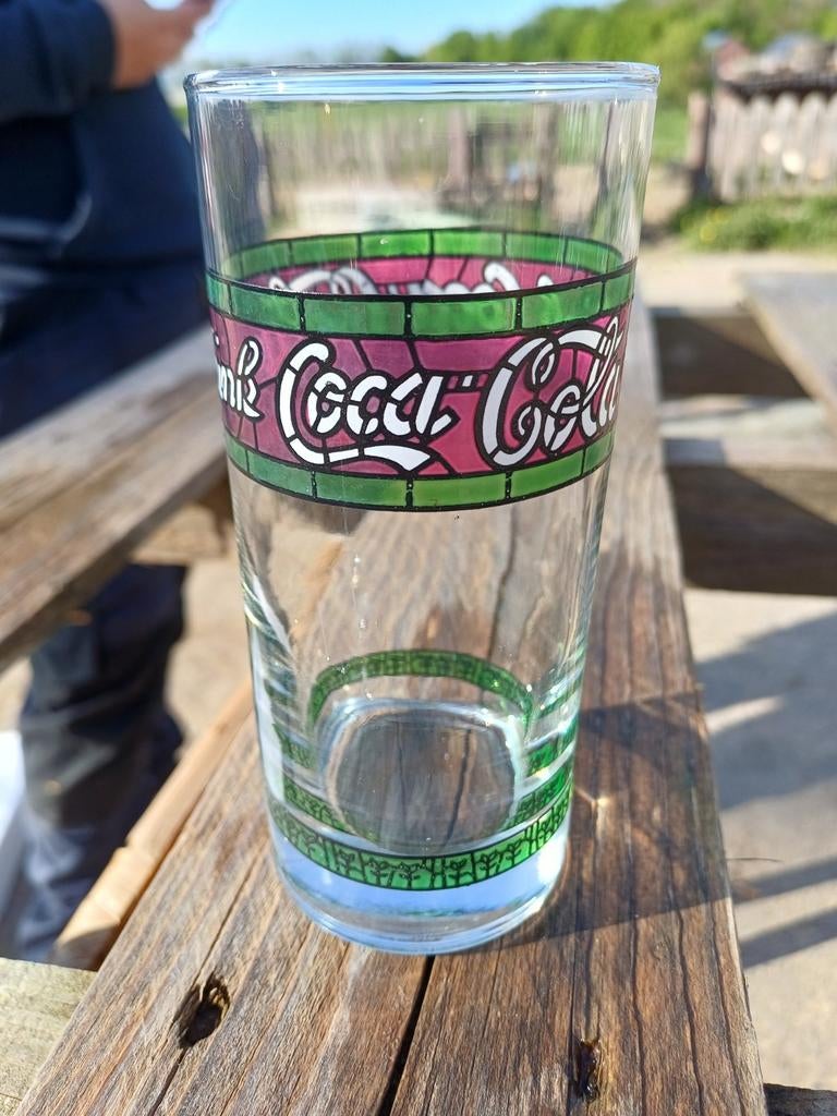 Verre coca cola vintage, Enlèvement