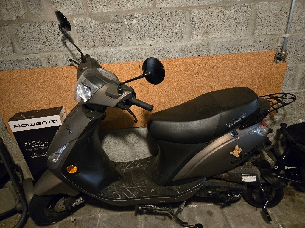 La Souris City scooter B-klasse 2.223 km, Vélos & Vélomoteurs, Comme neuf, Classe B (45 km/h), Enlèvement, Essence