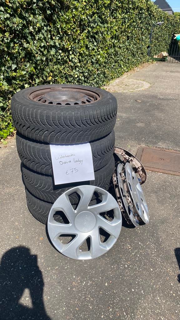 Winterbanden Dacia (Lodgy), Auto-onderdelen, Ophalen, Gebruikt, 15 inch, Banden en Velgen