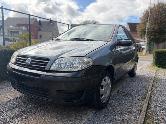 punto 1200 benz wordt gekeurd voor verk euro 4, Auto's, Voorwielaandrijving, Stof, 1242 cc, 4 cilinders
