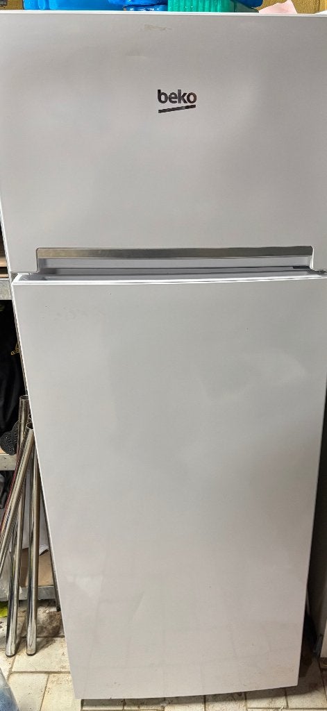 Frigo combiné beko, Electroménager, Avec compartiment congélateur, Comme neuf, 45 à 60 cm, Enlèvement