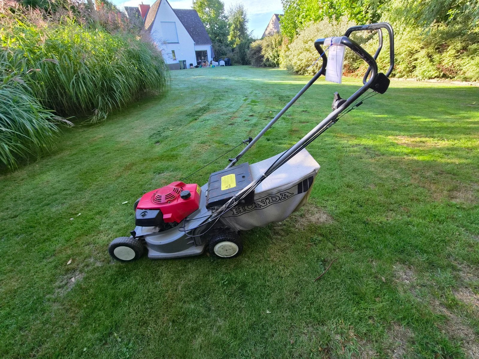 Honda zelftrekkende grasmaaier (nieuw mes), Enlèvement, Utilisé, Sac de ramassage