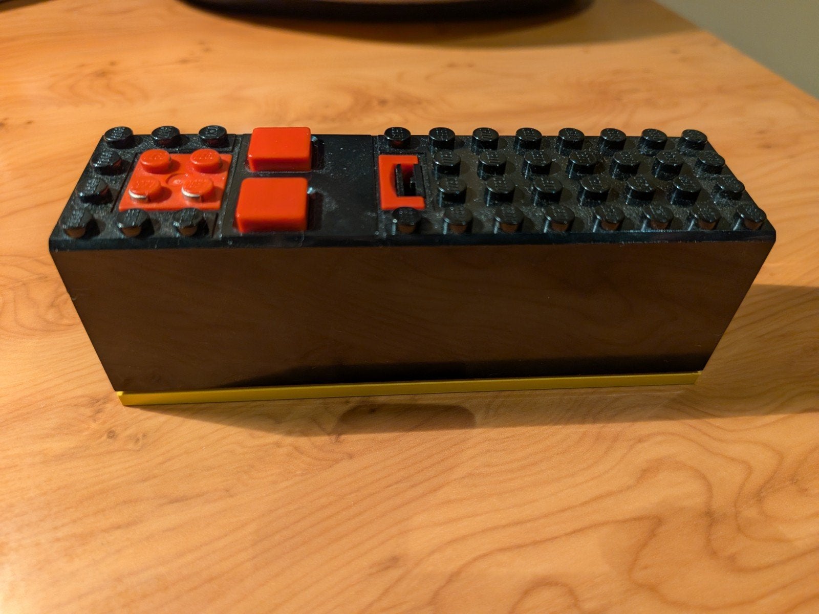Lego battery box zwart met gele basis, Kinderen en Baby's, Ophalen of Verzenden, Lego