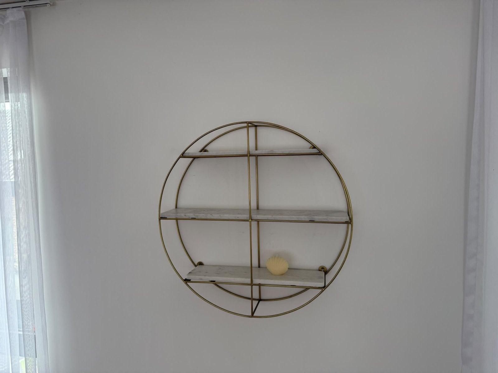 Mooie ronde wandplank in wit en goud marmer, Ophalen, Zo goed als nieuw