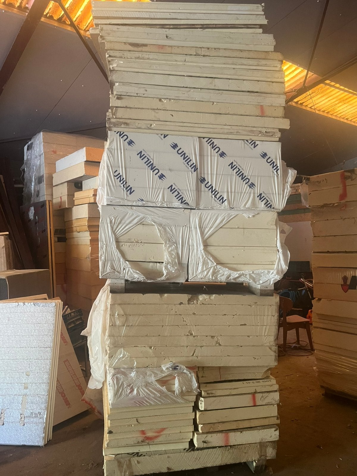Palettes de panneaux isolants en P.I.R., Enlèvement