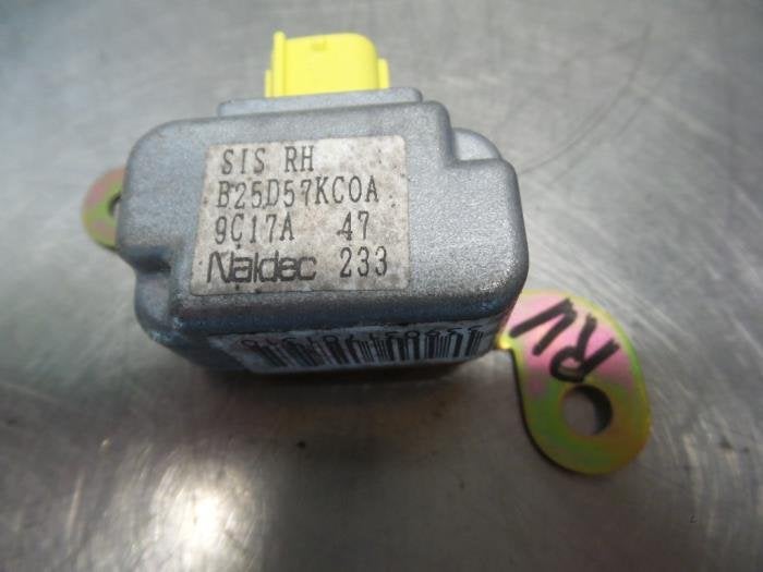 Détecteur airbag d'un Mazda 323 (323 BJ 98-), -, 3 mois de garantie, Mazda, Utilisé