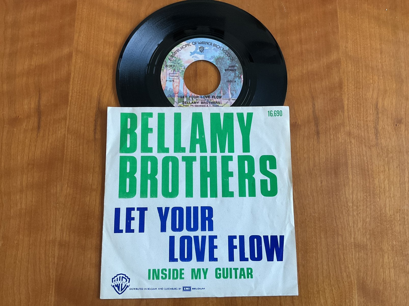 Bellamy Brothers - Let Your Love Flow., CD & DVD, Vinyles Singles, Enlèvement ou Envoi, Utilisé