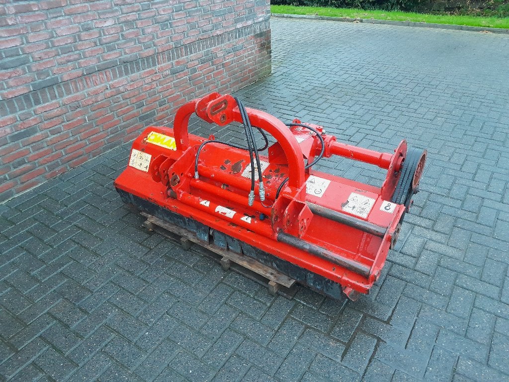 Zware Klepelmaaier met Sideshift, Ophalen