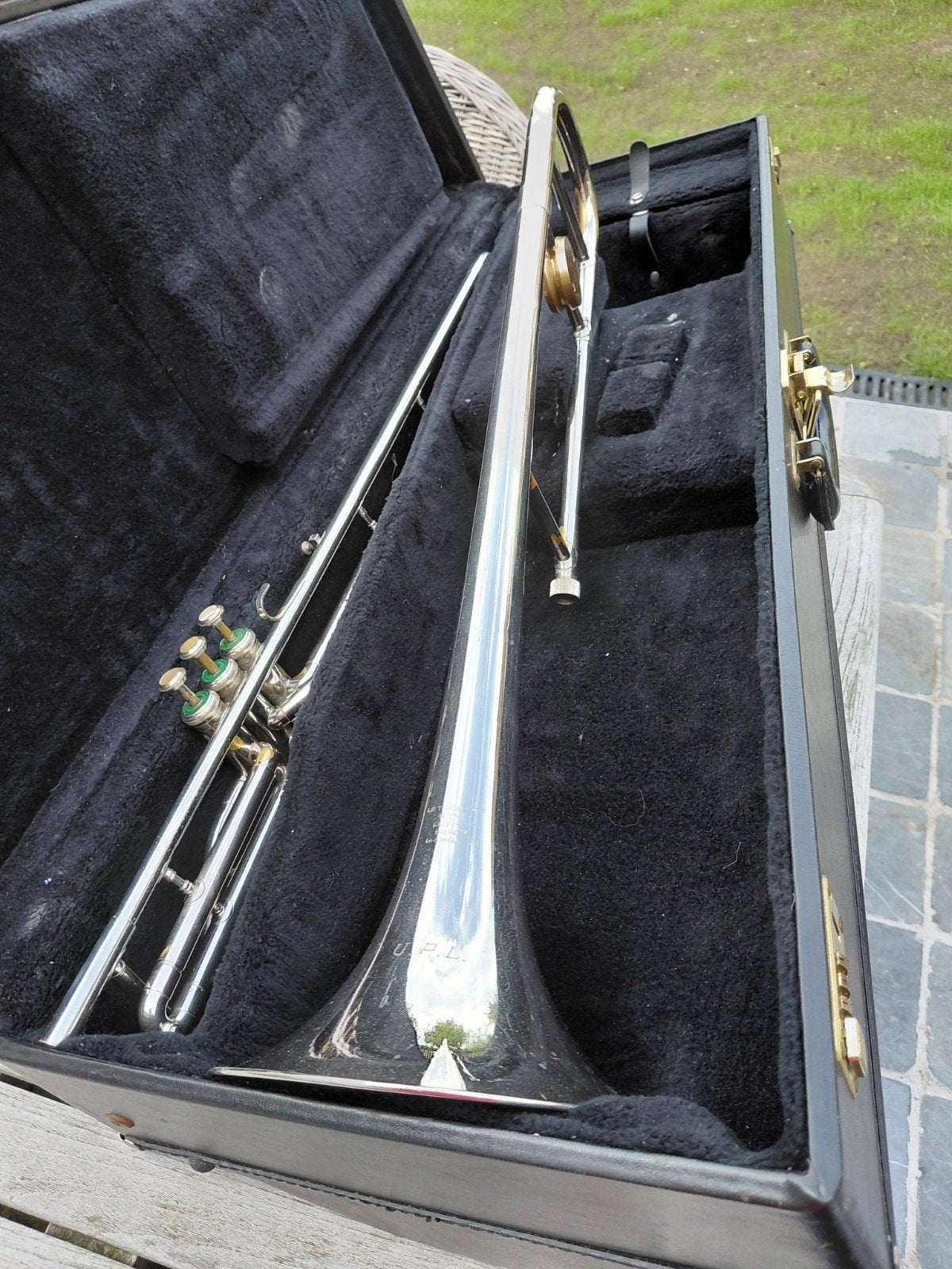 ventielen trombone persy, Enlèvement