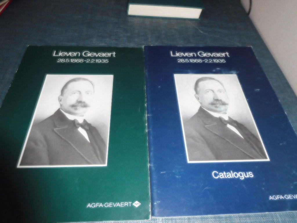 boeken, tijdschrift  ; gedenk boek ,,catalogus, Livres, Philosophie, Enlèvement, Comme neuf