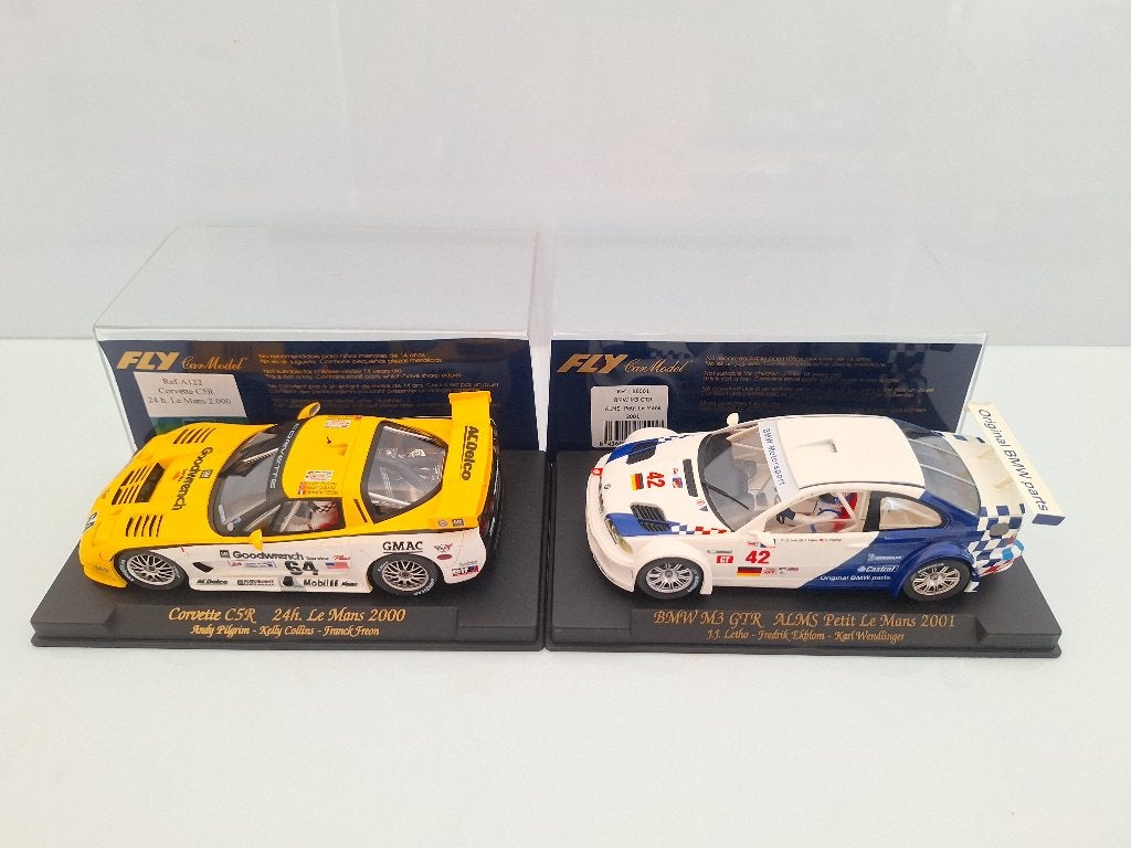 Fly 1 x Corvette C5-R 24 Hr Le-Mans 1 x Bmw M3 Petit Le-Mans, Overige merken, Racebaan, Nieuw, Ophalen of Verzenden