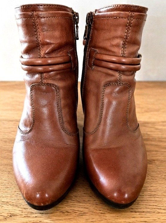 Nero Giardini leren enkellaarsjes cognac Maat 37, Kleding | Dames, Overige kleuren, Lage of Enkellaarzen, Ophalen of Verzenden