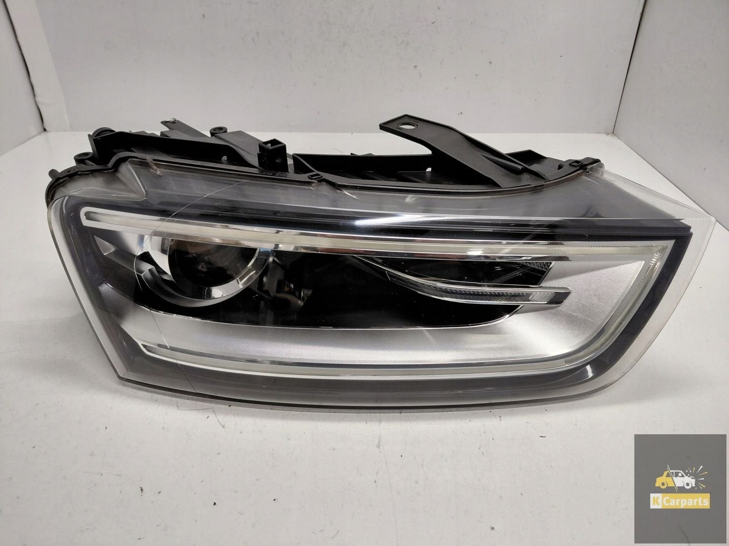 8U0941032, Phare x non torsion droit pour Audi Q3 8U, en par, Autos : Pièces & Accessoires, AUDI AG, Auto-Union-Strasse 1
85045  Ingolstadt, DE