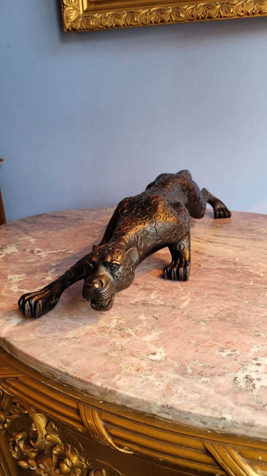 Statue en bronze patiné représentant un jaguar. Taille 63 cm, Enlèvement
