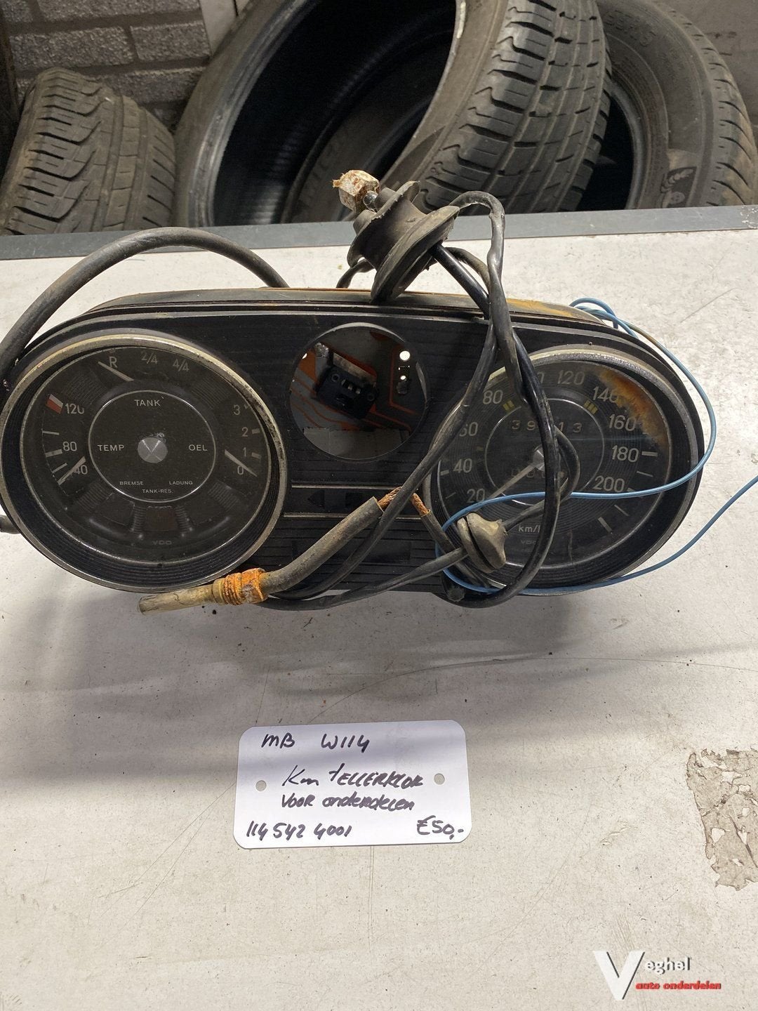 Mercedes W114 Km Tellerklok 114 542 4001 voor onderdelen, Gebruikt, -, -, Ophalen of Verzenden