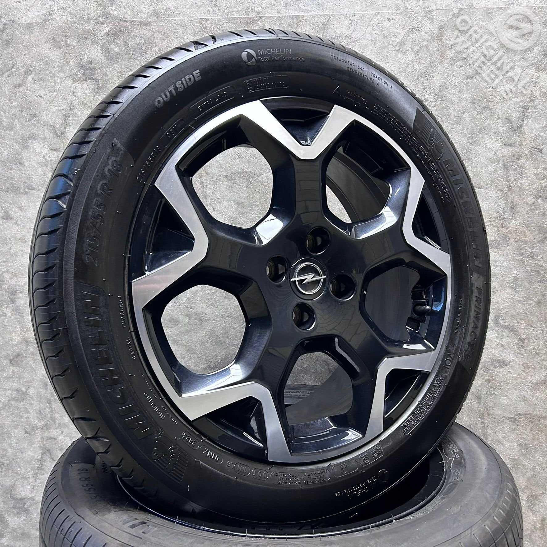 18 inch originele velgen + zomerbanden Opel Mokka 9835097680, Autos : Pièces & Accessoires, Pneus et Jantes, 215 mm, Pneus été