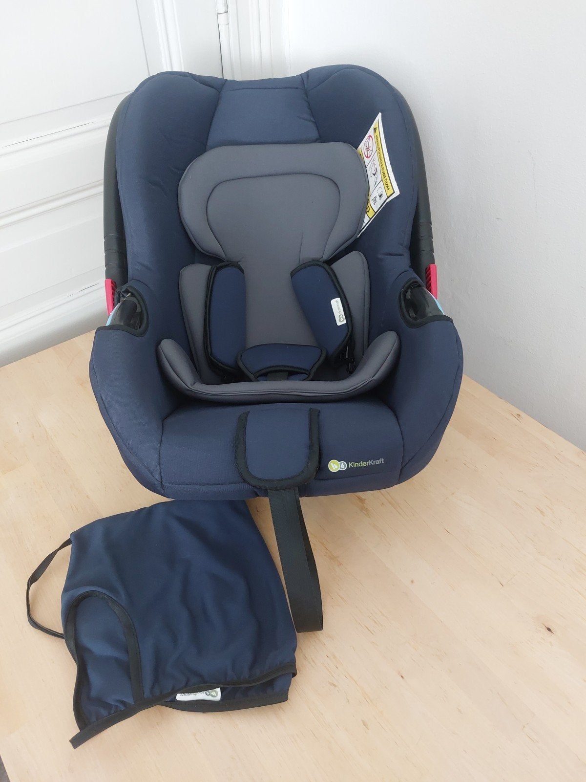 Siège auto enfant, Enfants & Bébés, Sièges auto, Enlèvement