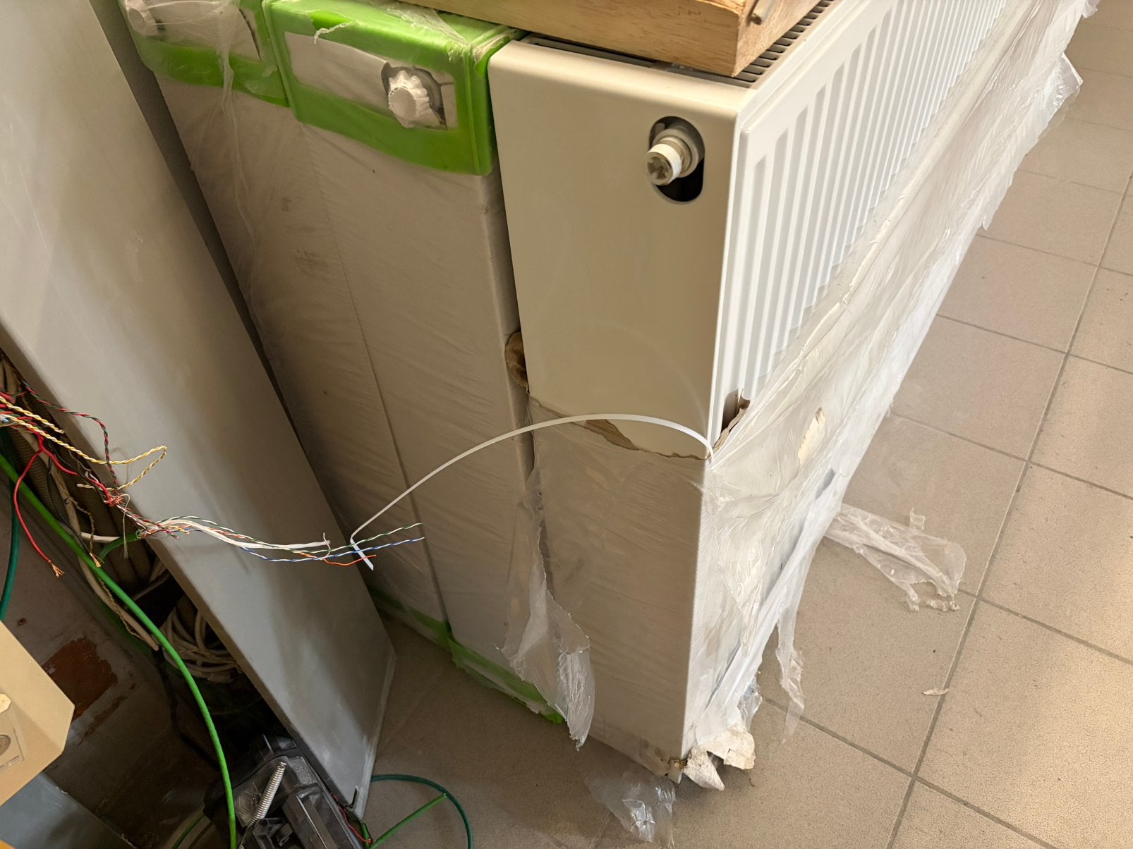 3Nieuwe radiatoren, Doe-het-zelf en Bouw, Ophalen, Hoog rendement (Hr), Radiator, Nieuw