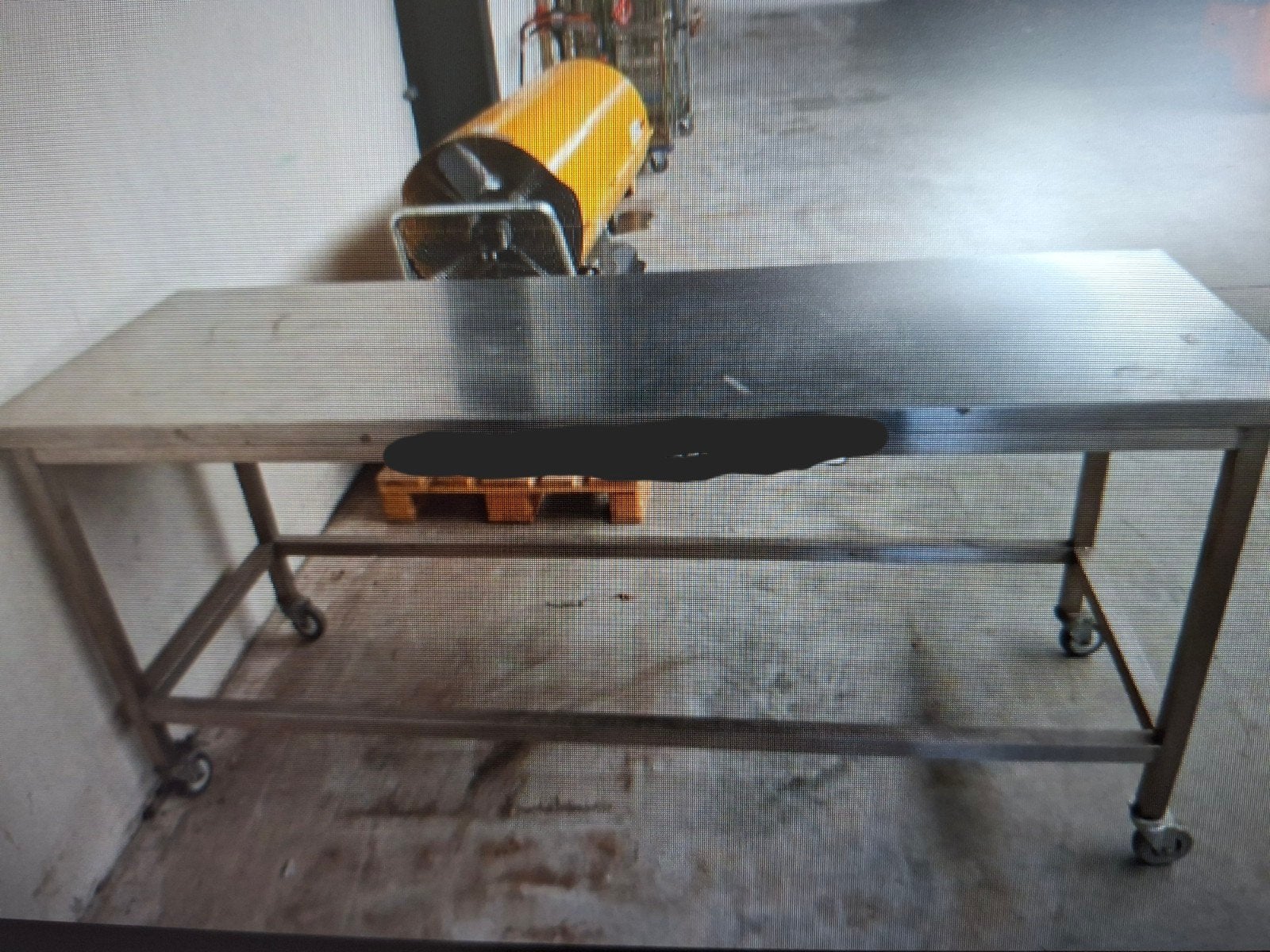inox werktafel, Ophalen