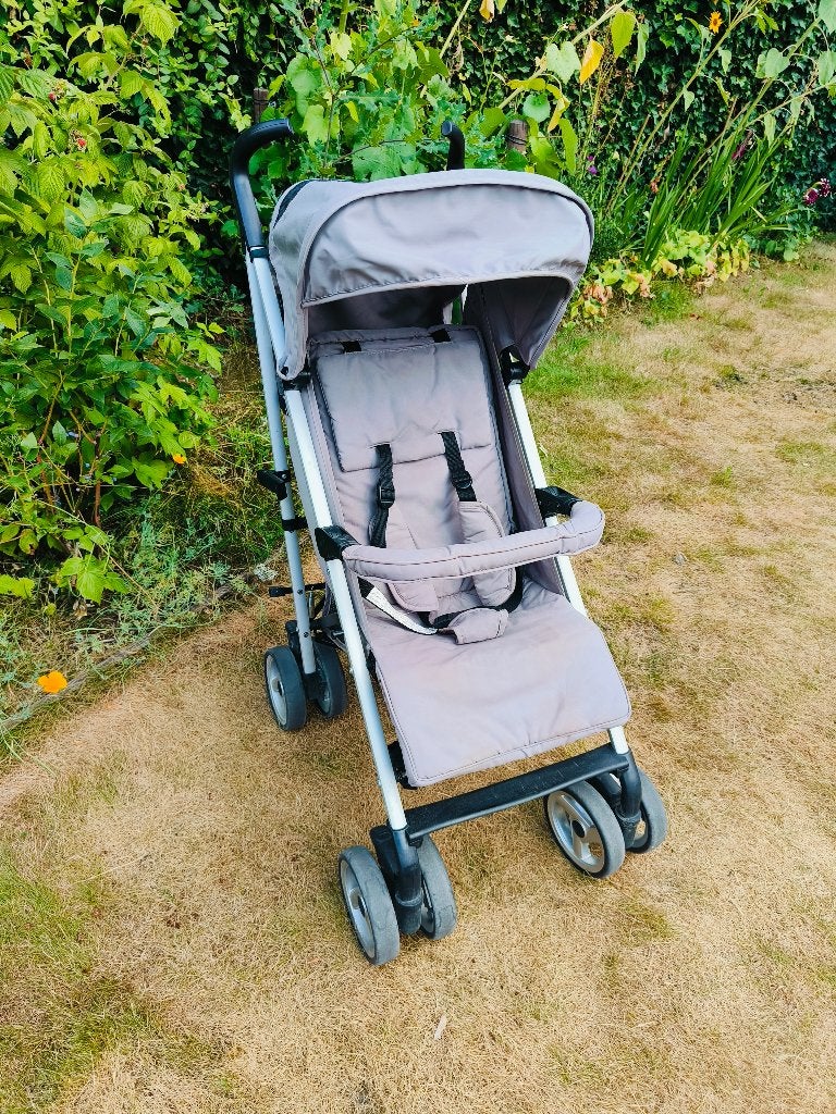 Grijze plooibuggy Pericles, Enfants & Bébés, Buggys, Utilisé, Autres marques, Dossier réglable, Ombrelle, Enlèvement