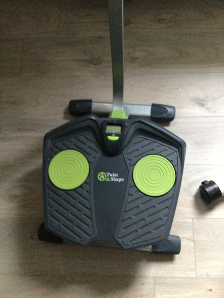 Twist en shape, Enlèvement, Comme neuf, Métal, Jambes