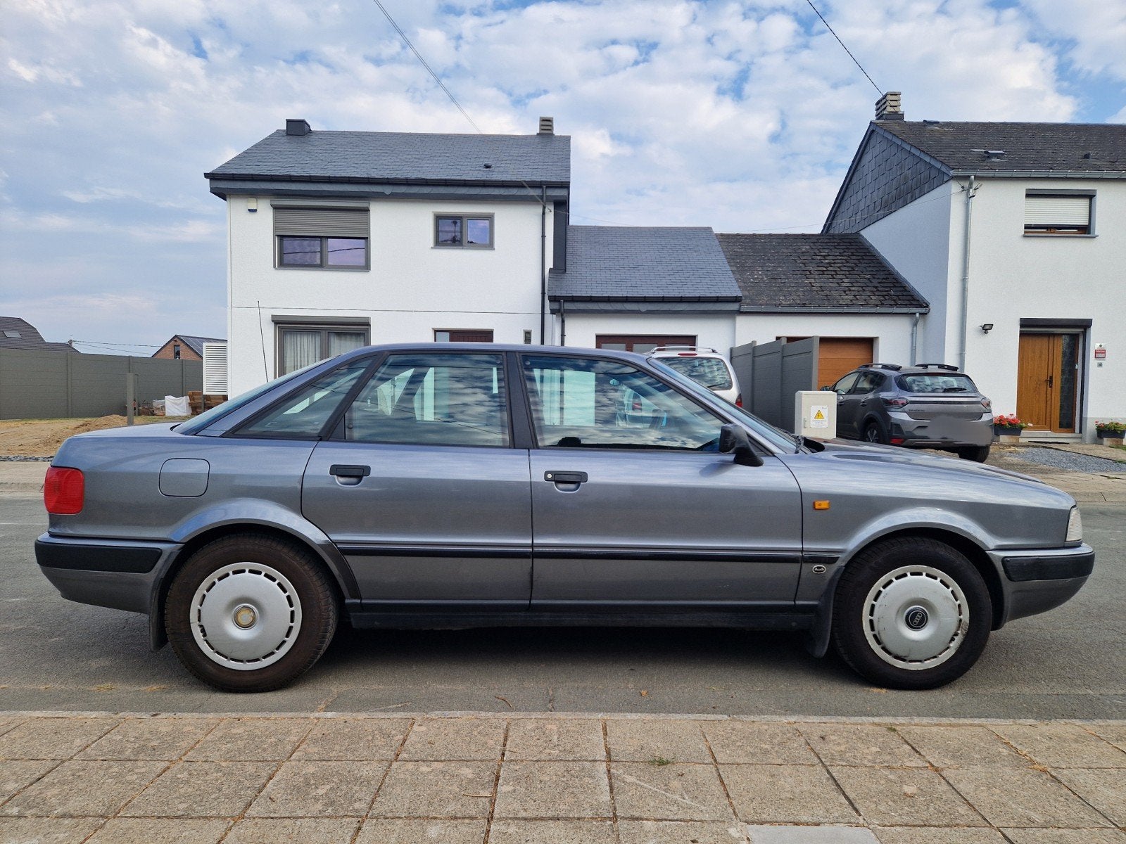 AUDI 80 - 1ER PROPRIÉTAIRE - 133.800 KM - ANCÊTRE / OLDTIMER, Autos, Audi, Argent ou Gris, 4 portes, Boîte manuelle, Particulier