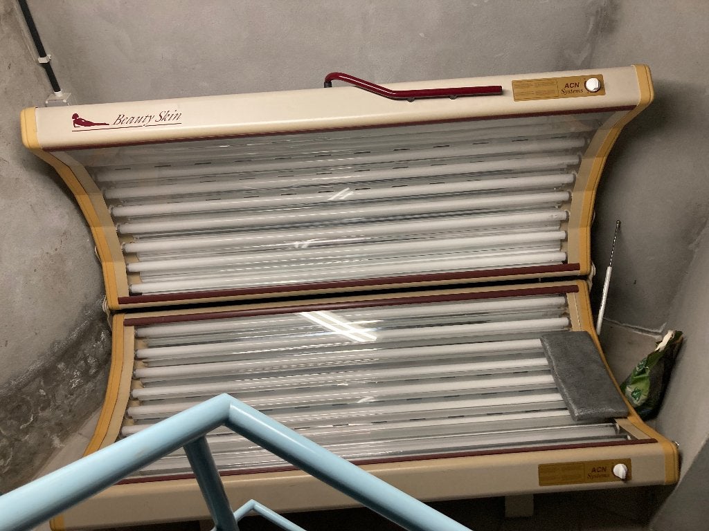 Zonnebank met hemel, Elektronische apparatuur, Zonnebanken en Gezichtsbruiners, Ophalen, Gebruikt, Zonnebank dubbelzijdig, 15 lampen of meer