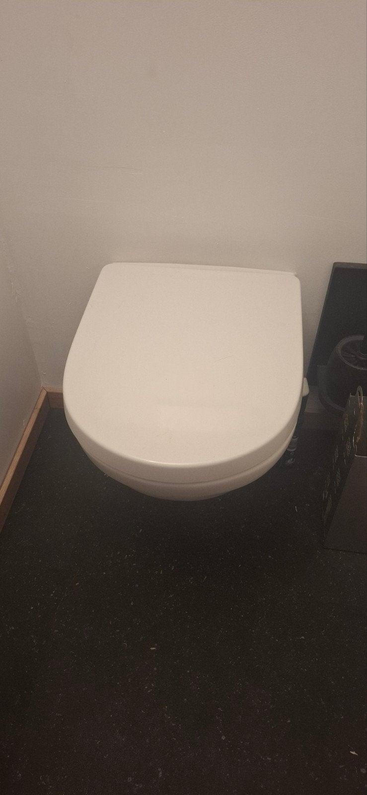 cuvette WC suspendu planche soft close, Bricolage & Construction, Sanitaire, Enlèvement, Comme neuf, Toilettes
