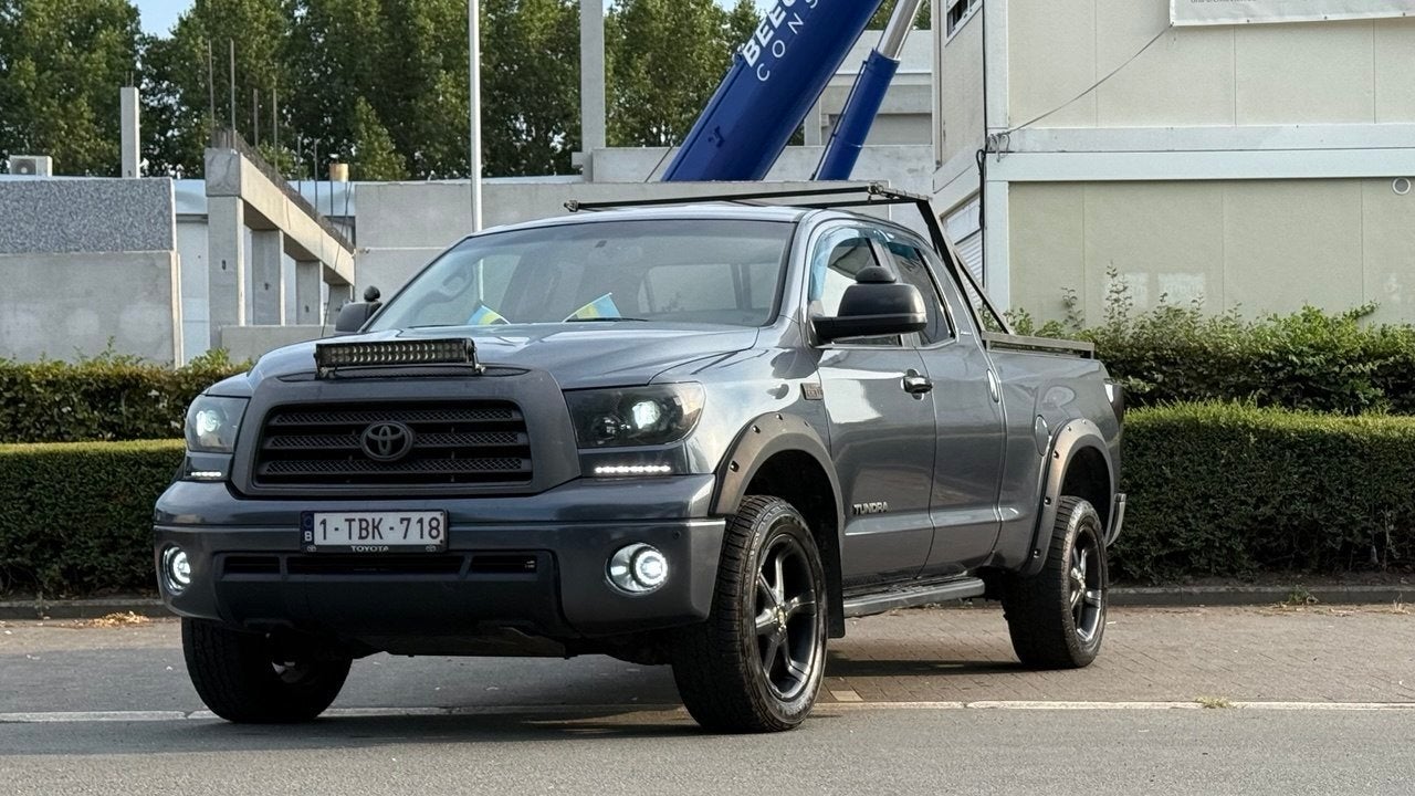 Tundra 5.7 4x4 lpg, Autos, Toyota, Cuir, Argent ou Gris, Achat, 4 portes