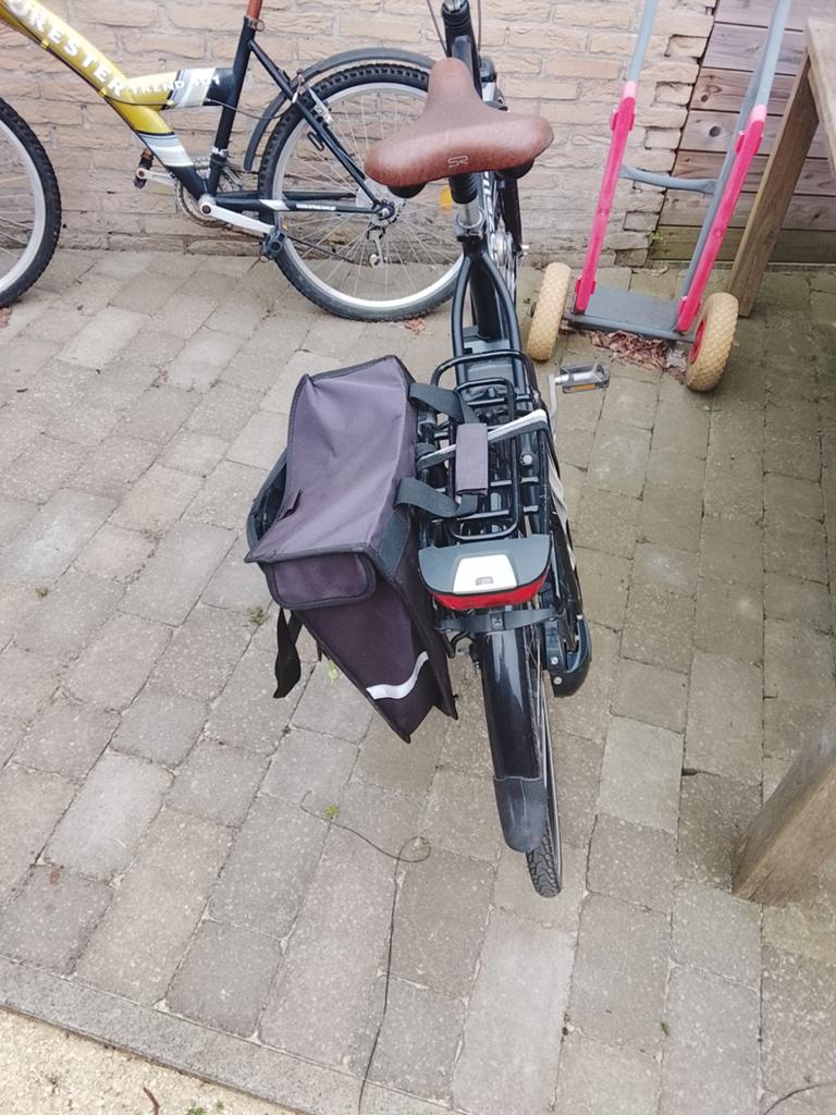 Elektrische fiets gazelle kleur zwart, Fietsen en Brommers, Ophalen