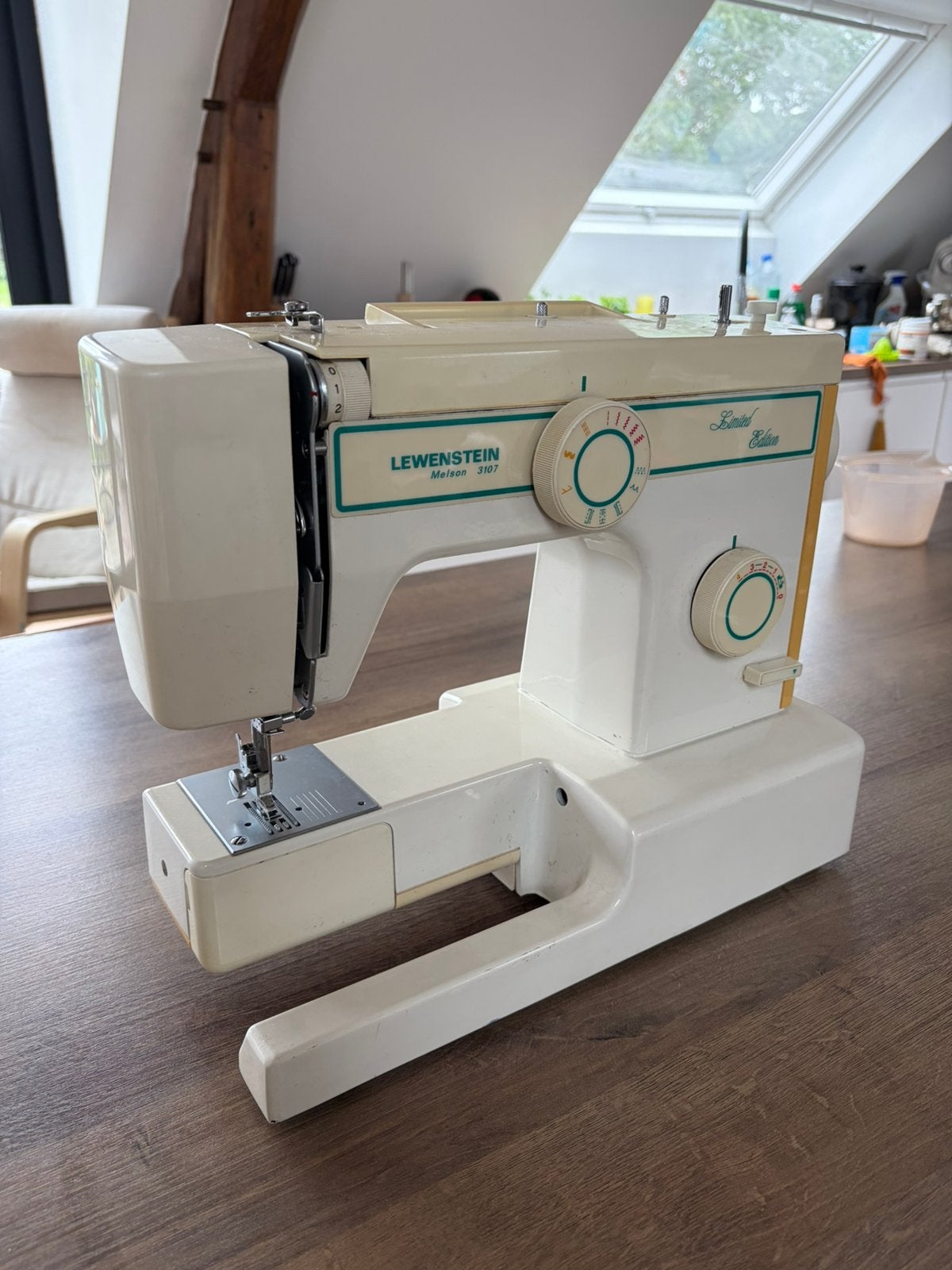 lewenstein melson 3107 limitid edition, Envoi, Comme neuf, Machine à coudre, Lewenstein