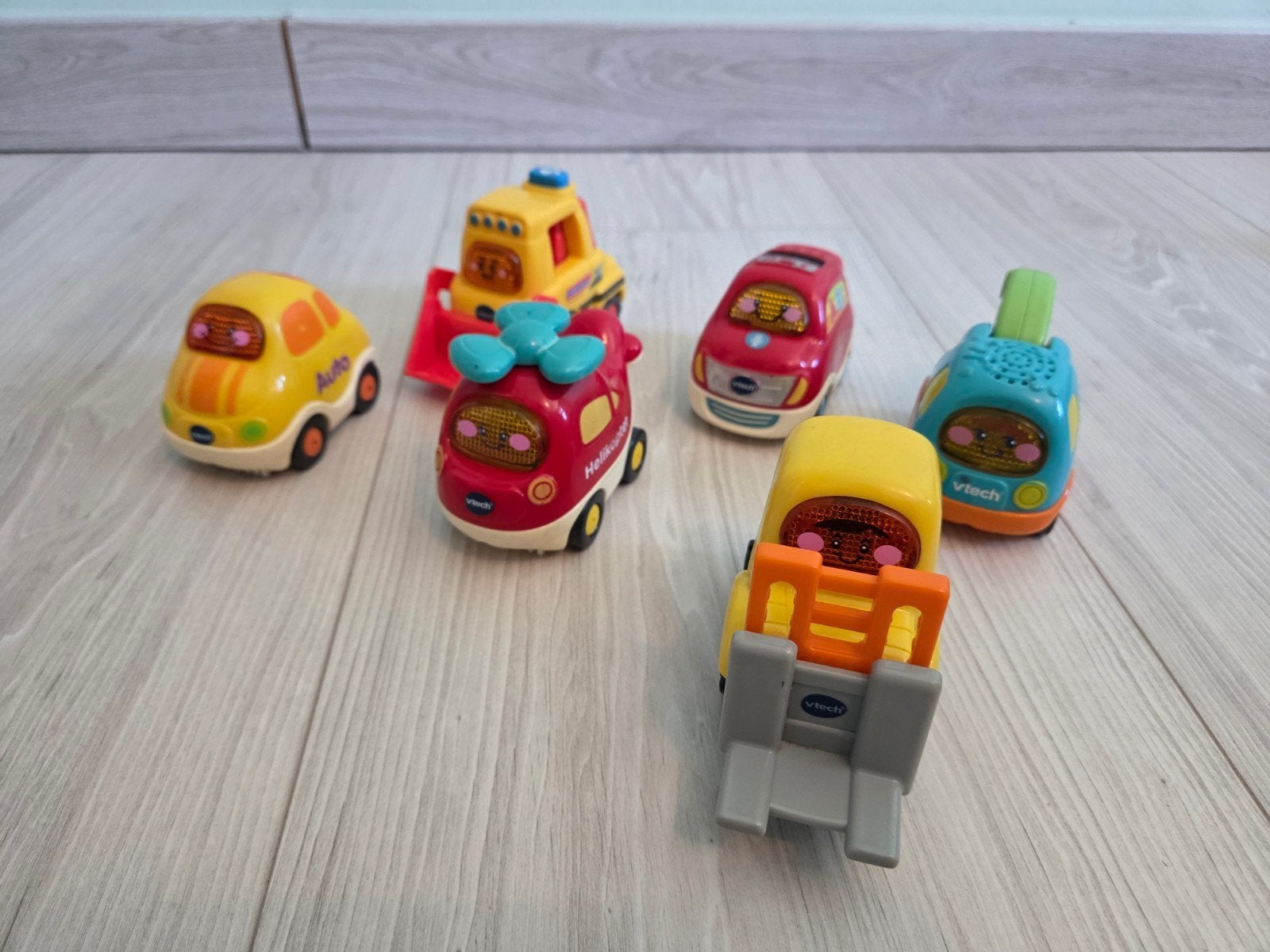 Vtech Toet toet auto 6 auto's, Enfants & Bébés, Jouets | Fisher-Price, Enlèvement