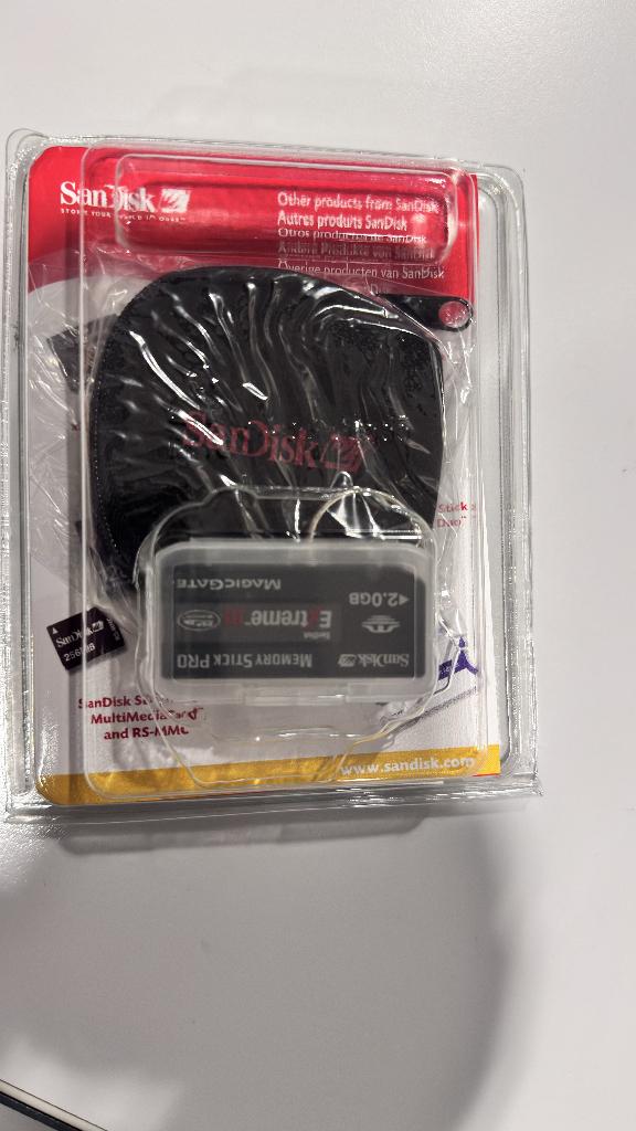 Carte mémoire Sandisk Extreme III Pro MagicGate, TV, Hi-fi & Vidéo, Photo | Cartes mémoire, Neuf, Memory stick, 2 GB, Enlèvement ou Envoi