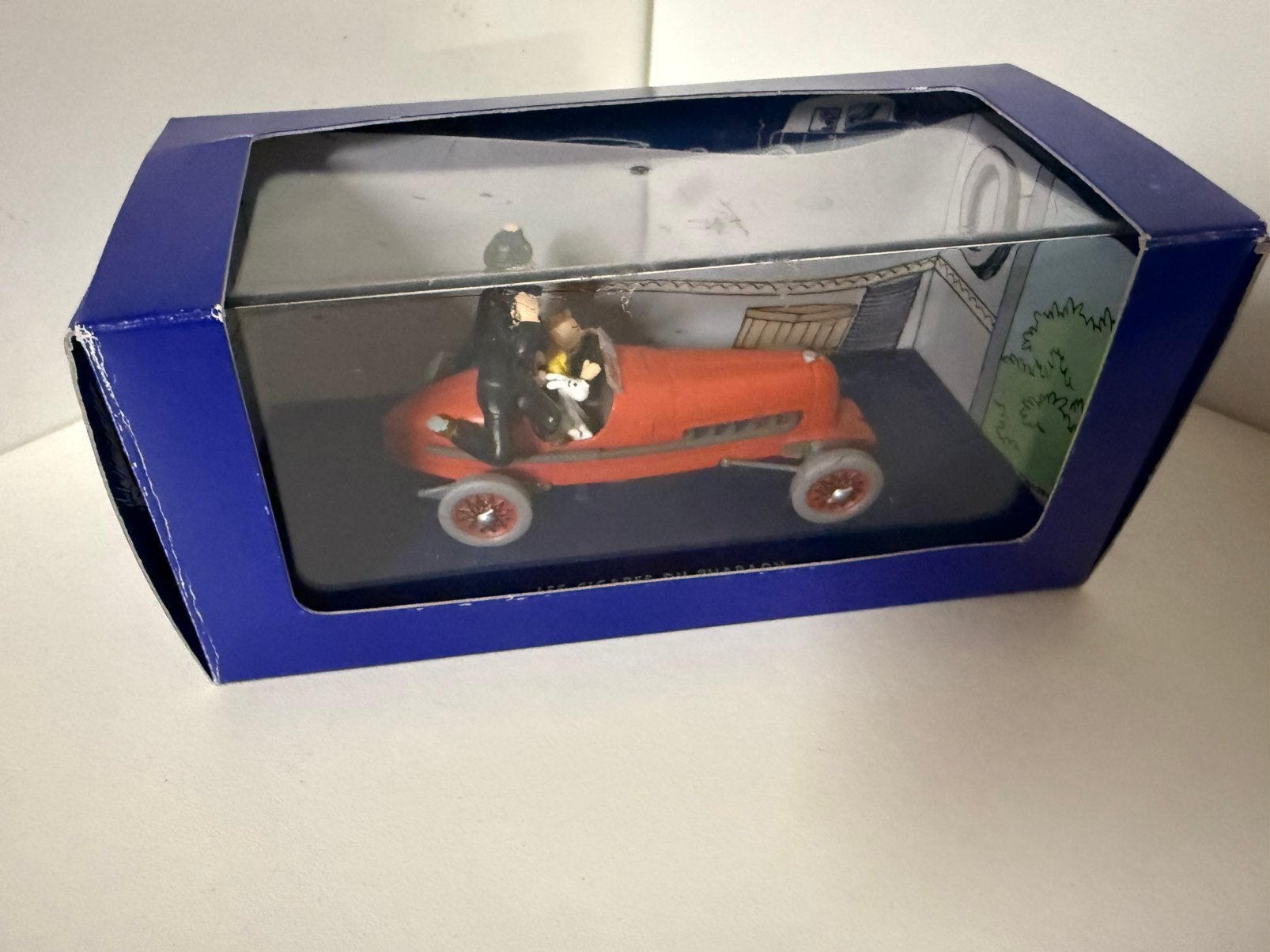 Tintin Atlas 1:43 N 2 —Bolide rouge —Les cigares du Pharaon, Enlèvement ou Envoi, Tintin, Utilisé, Statue ou Figurine