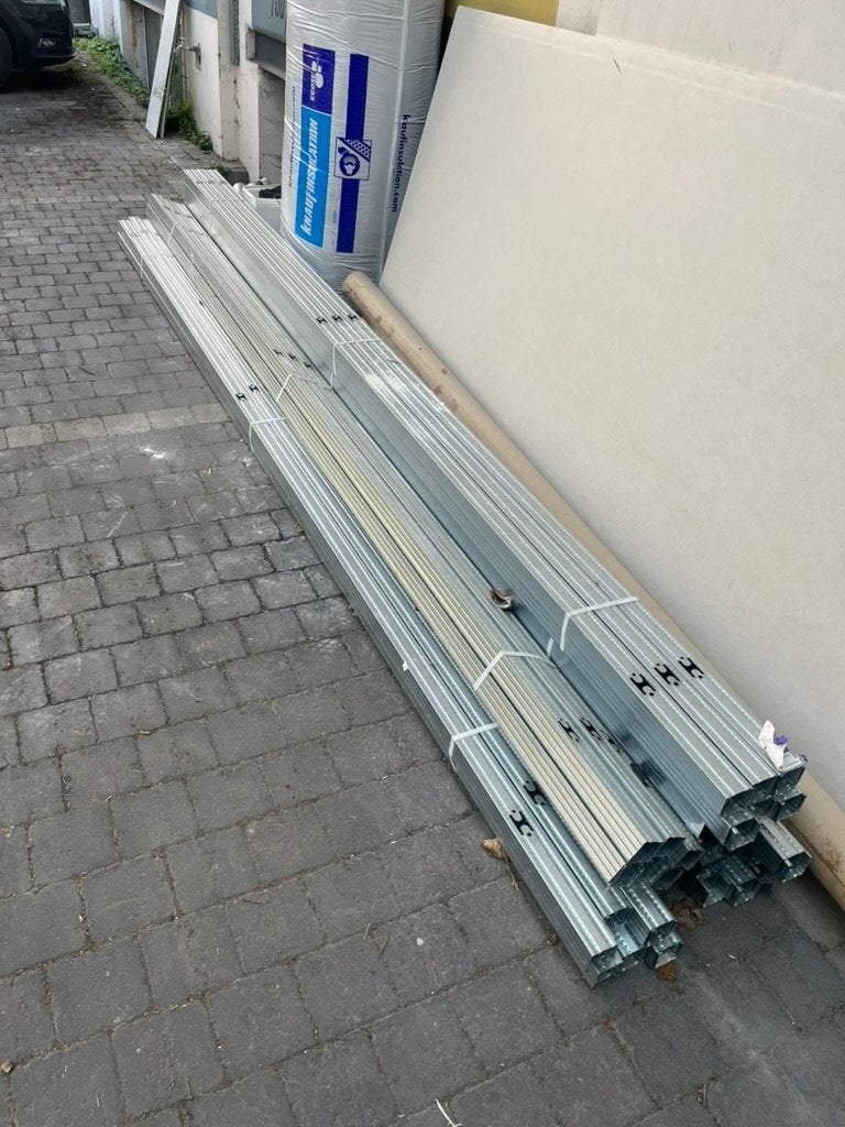 metal stud, Enlèvement, Neuf, Autres matériaux