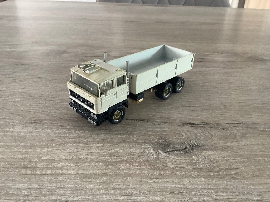 DAF F2800 miniature blanche (échelle 1/43), Hobby & Loisirs créatifs, Voitures miniatures | Échelles Autre, Utilisé, Bus ou Camion