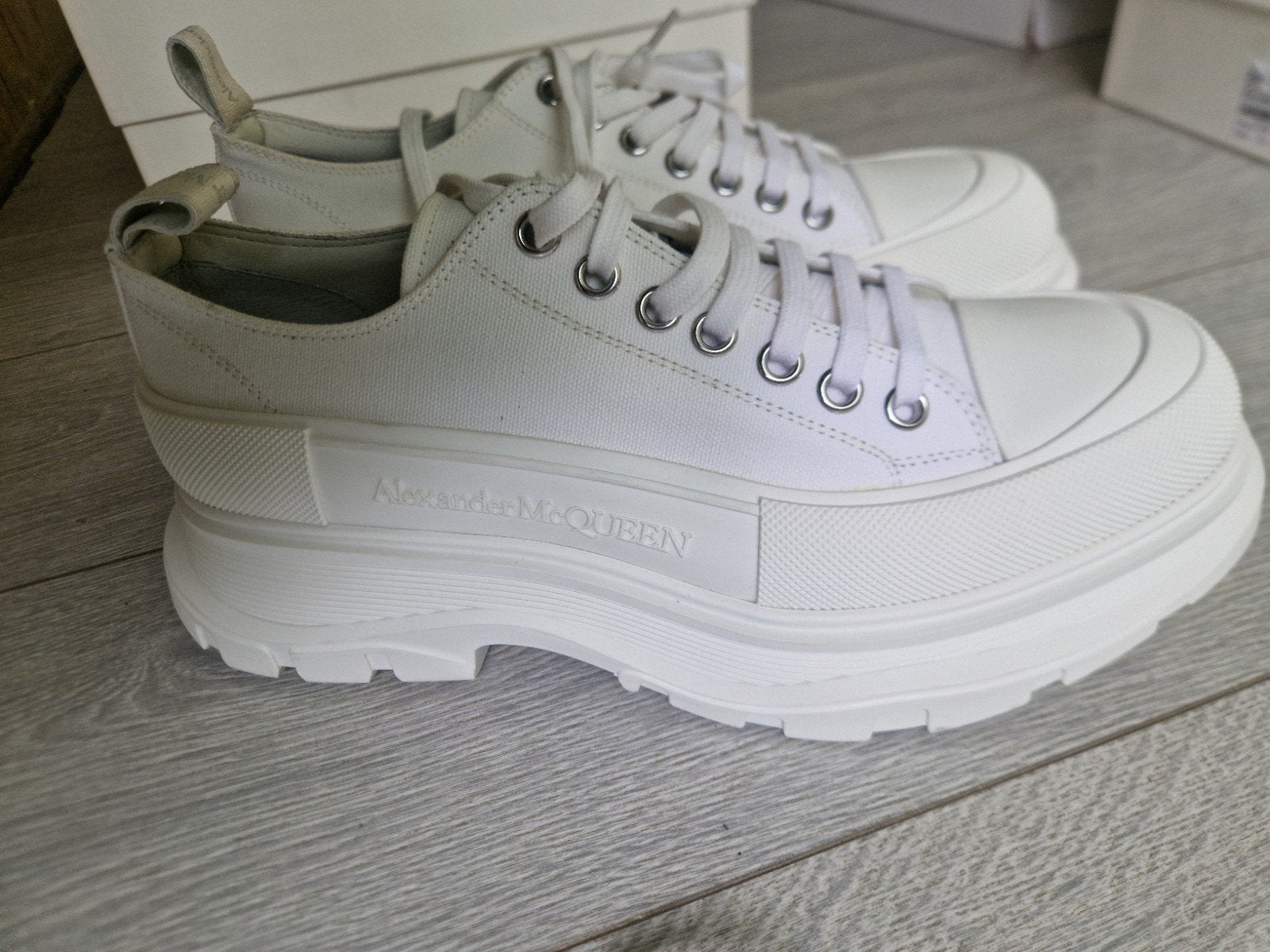 bascket Homme Alexander McQueen taille 45 italienne, Vêtements | Hommes, Chaussures, Enlèvement ou Envoi