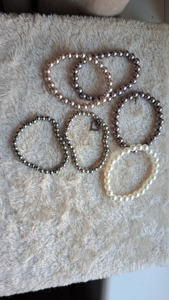Set 6 armbanden, Bijoux, Sacs & Beauté, Bracelets, Enlèvement ou Envoi, Comme neuf, Autres matériaux, Avec bracelets à breloques ou perles
