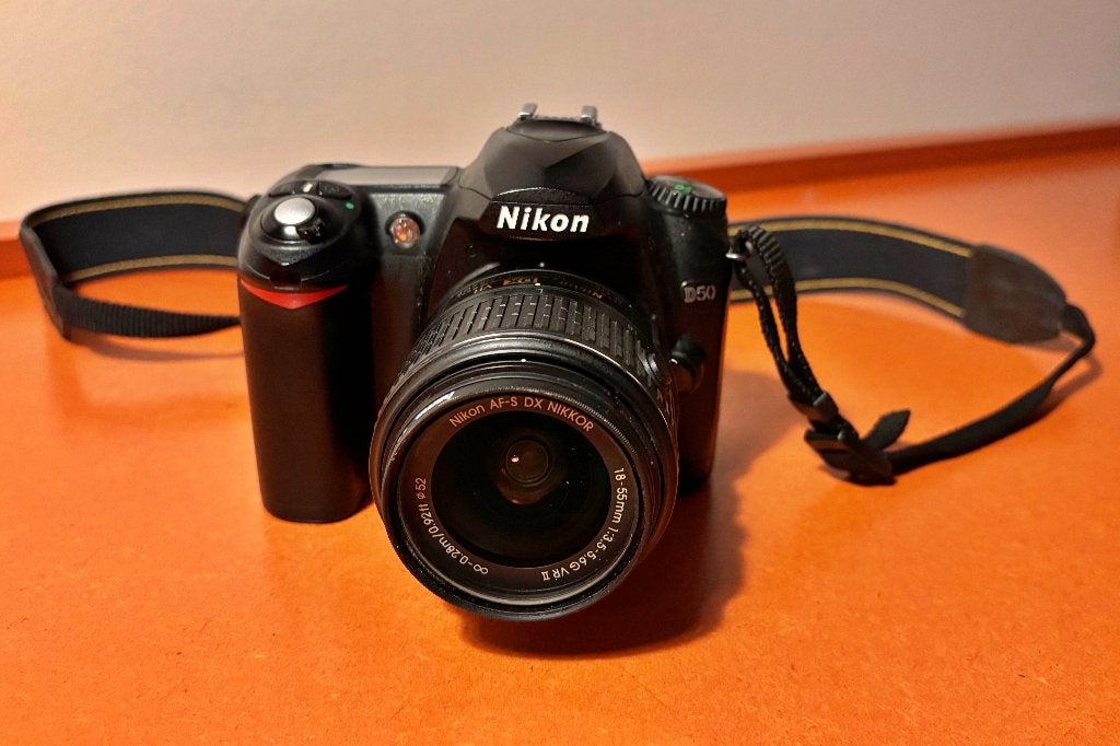 Nikon D50 & AF-S Nikkor 18-55 mm 3.5-5.6, TV, Hi-fi & Vidéo, Appareils photo numériques, 6 mégapixels, Moins de 4 fois, Batterie