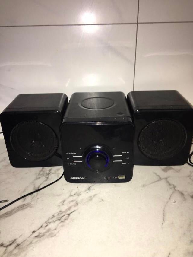 Radio CD usb, Comme neuf