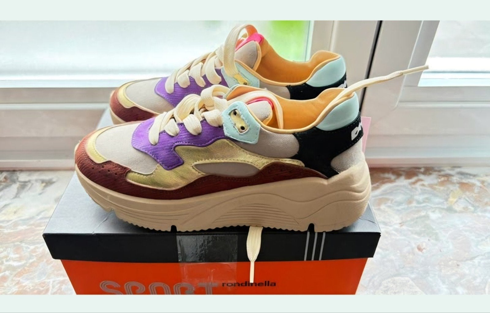 Rondinella sneackers koopje, Jongen of Meisje, Schoenen, Nieuw, Rondinella