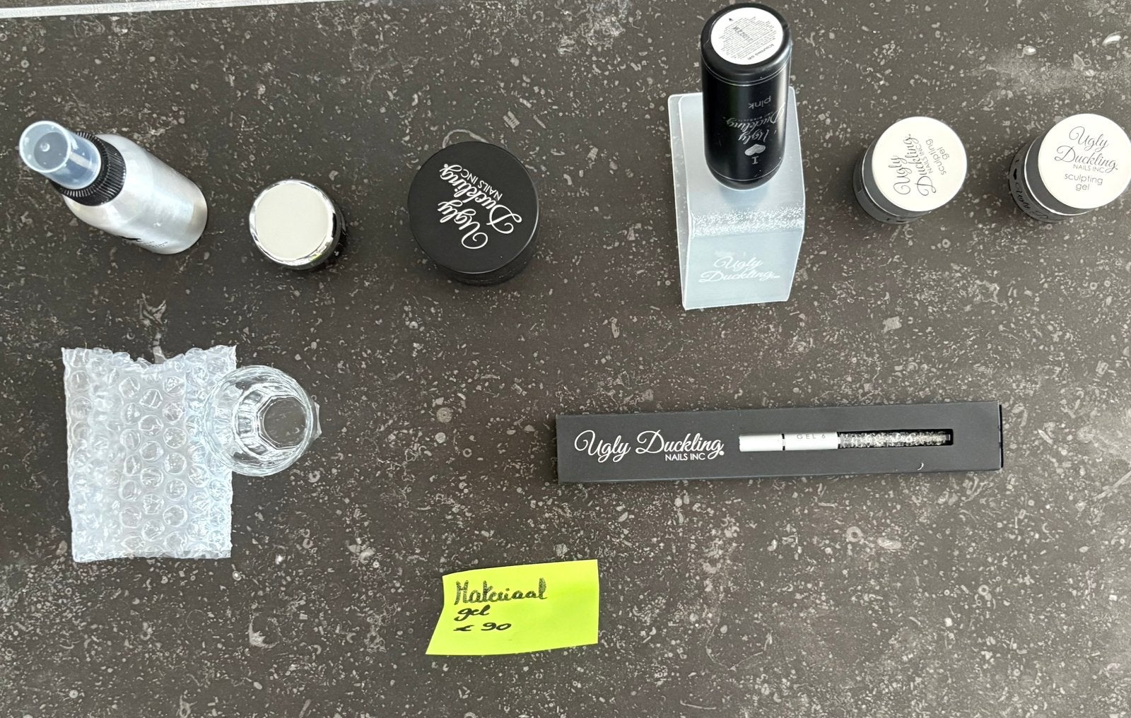 Matériau : emplacement : ongles en gel, Enlèvement ou Envoi, Comme neuf